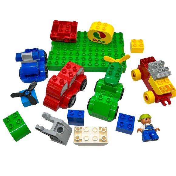 Lego Duplo Building Blocks 25 piece cars and platform - Picture 1 of 3